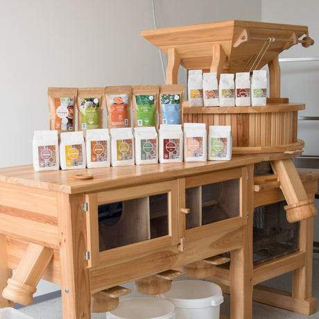 sveže zmlete polnozrnate domače moke s kmetije Klepec